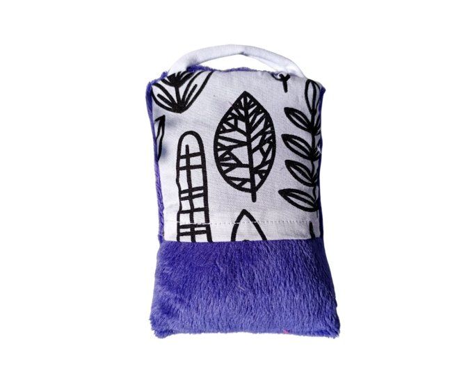 Eponge démaquillante violette